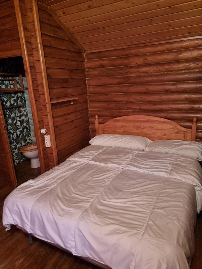 Camping Fuente De Piedra Ngoại thất bức ảnh