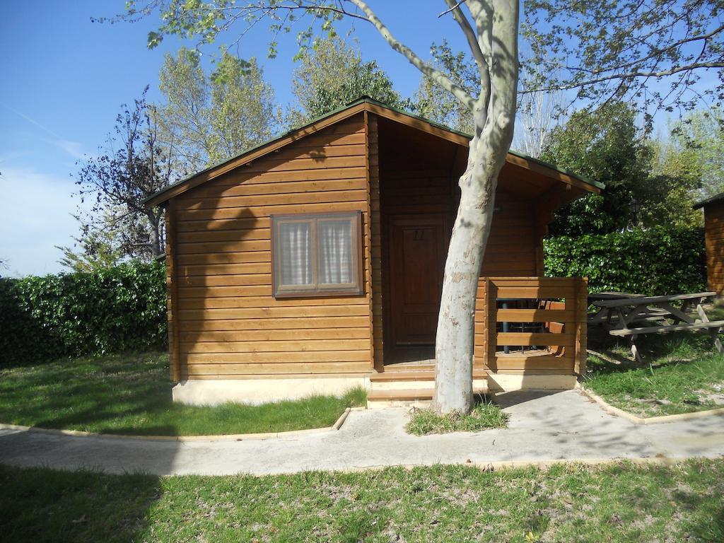 Camping Fuente De Piedra Ngoại thất bức ảnh